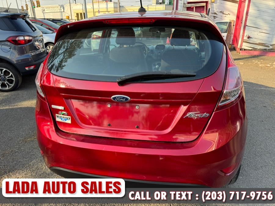 2014 Ford Fiesta SE photo