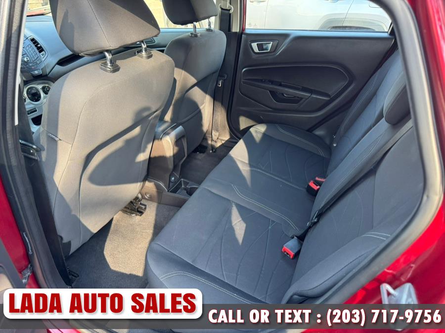 2014 Ford Fiesta SE photo