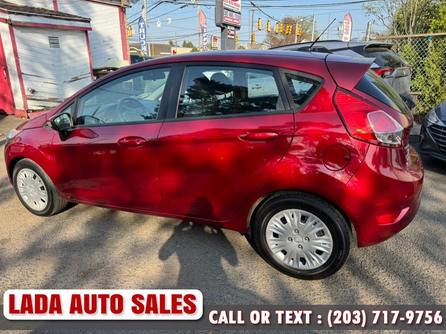 2014 Ford Fiesta SE photo