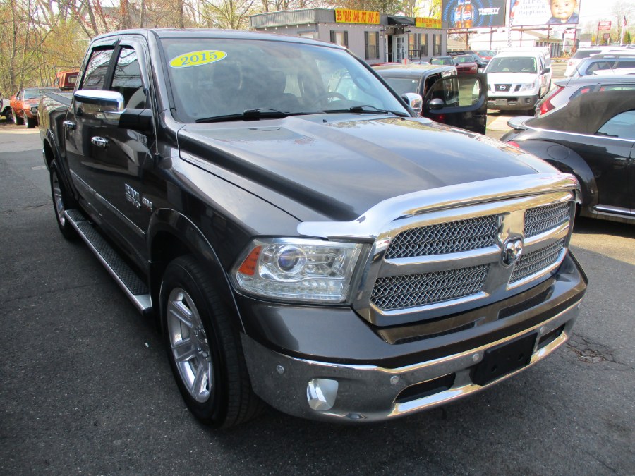 2015 RAM 1500 4WD Crew Cab 140.5