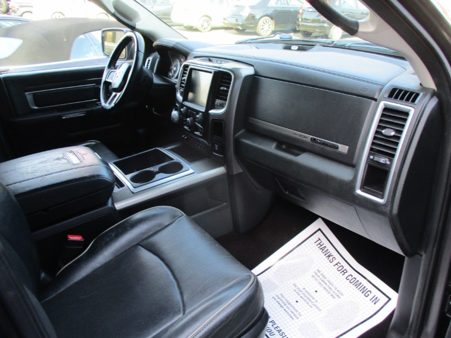2015 RAM 1500 4WD Crew Cab 140.5