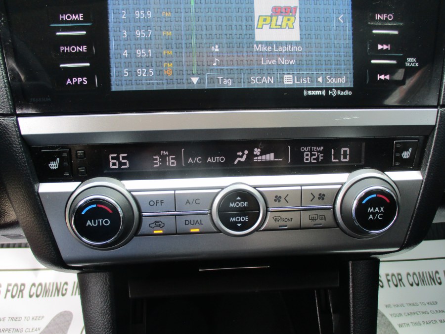2016 Subaru Outback 4dr Wgn 2.5i Premium PZEV photo