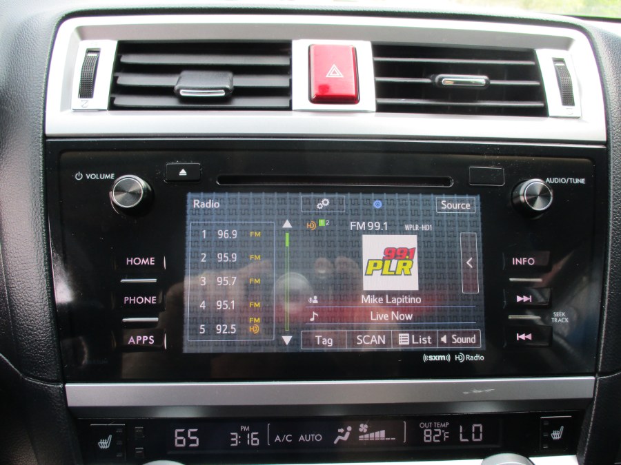2016 Subaru Outback 4dr Wgn 2.5i Premium PZEV photo