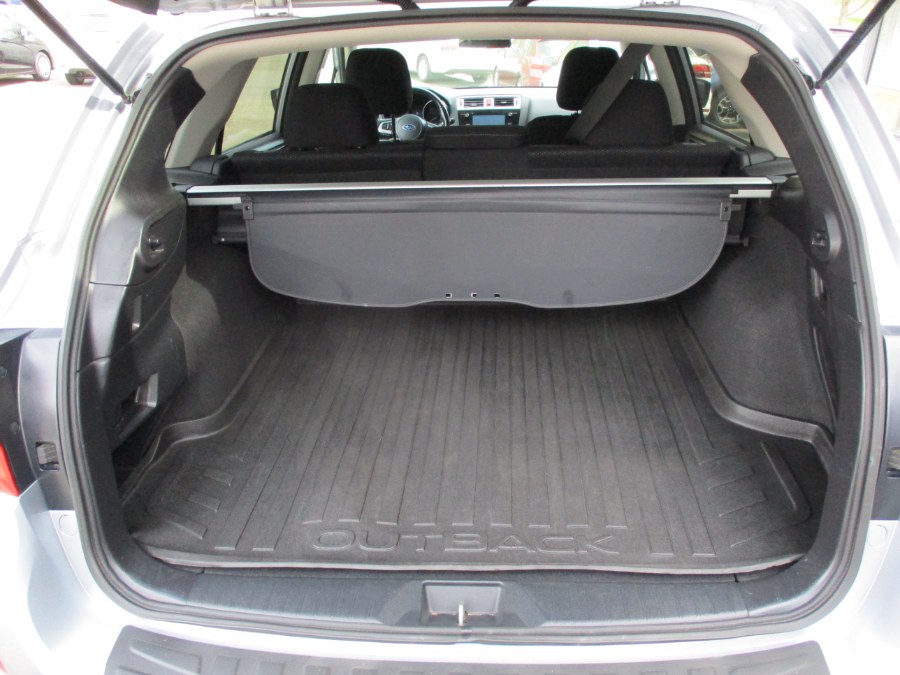 2016 Subaru Outback 4dr Wgn 2.5i Premium PZEV photo