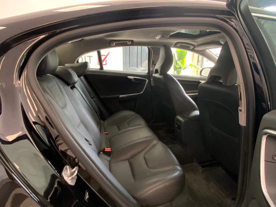 2016 Volvo S60 4dr Sdn T5 Premier AWD photo