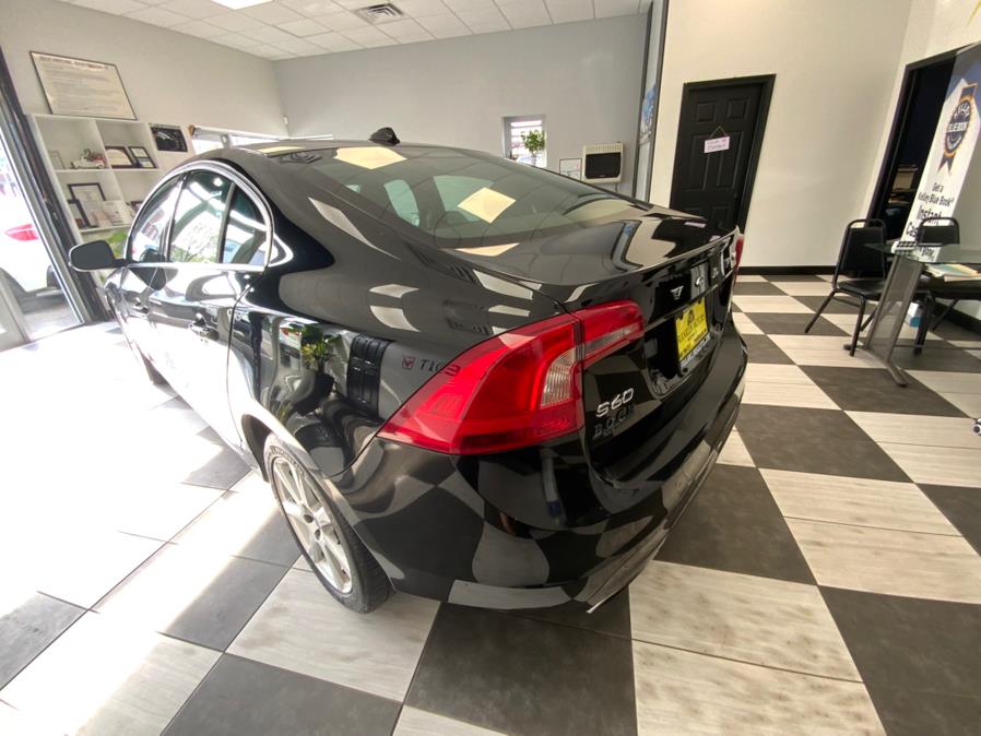 2016 Volvo S60 4dr Sdn T5 Premier AWD photo