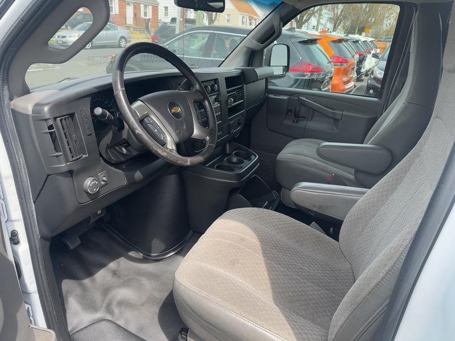 2019 Chevrolet Express Cargo Van RWD 2500 135