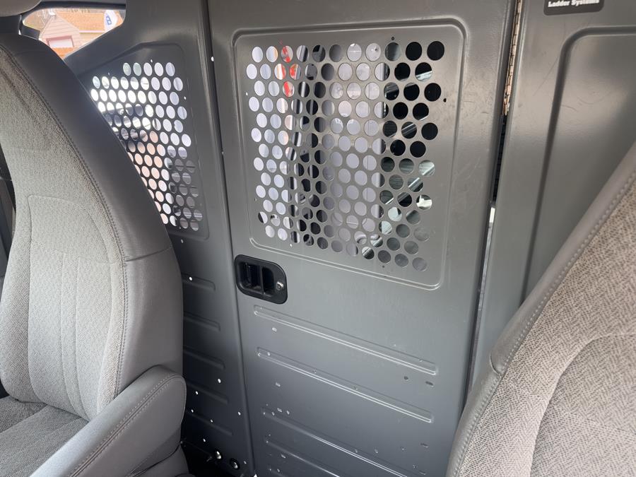 2019 Chevrolet Express Cargo Van RWD 2500 135