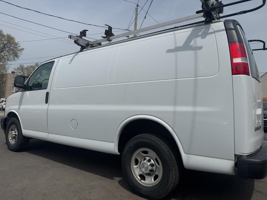 2019 Chevrolet Express Cargo Van RWD 2500 135