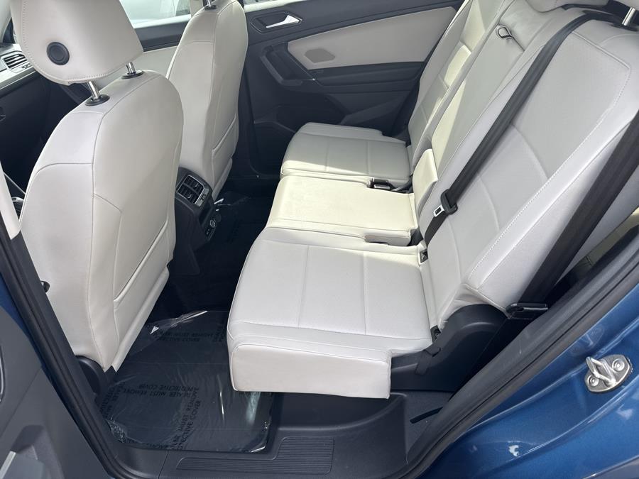 2018 Volkswagen Tiguan 2.0T SE FWD photo