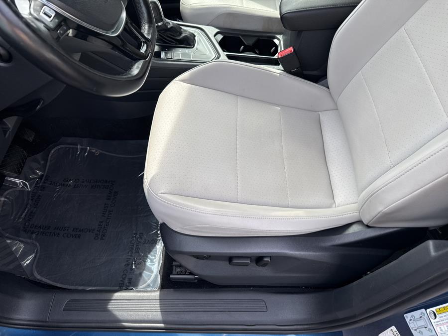 2018 Volkswagen Tiguan 2.0T SE FWD photo
