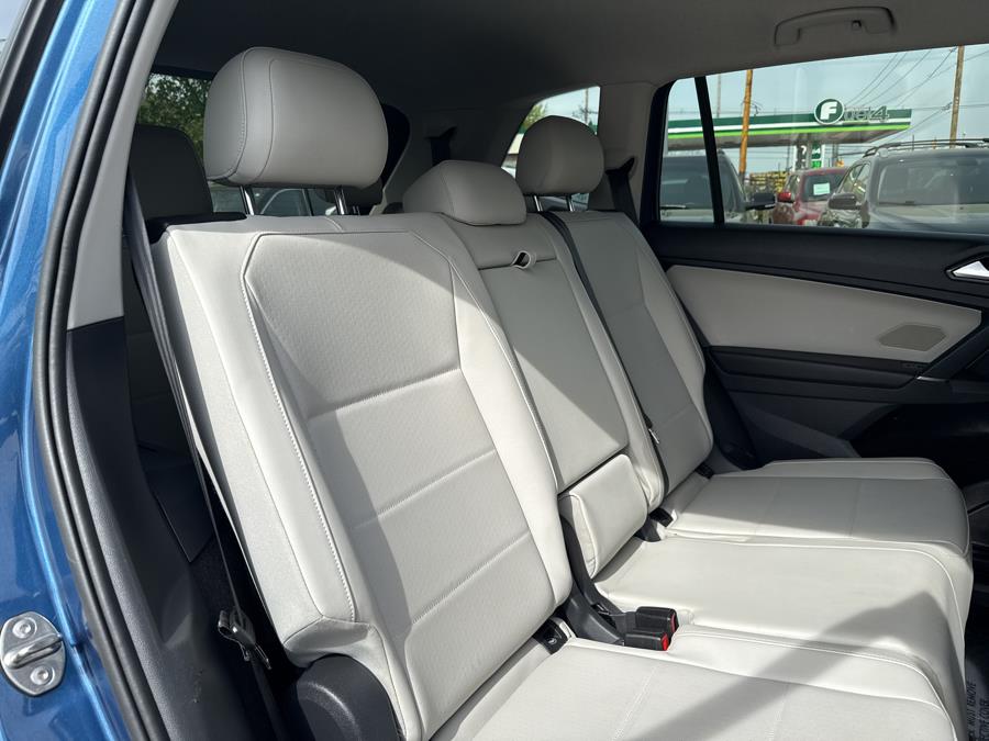 2018 Volkswagen Tiguan 2.0T SE FWD photo
