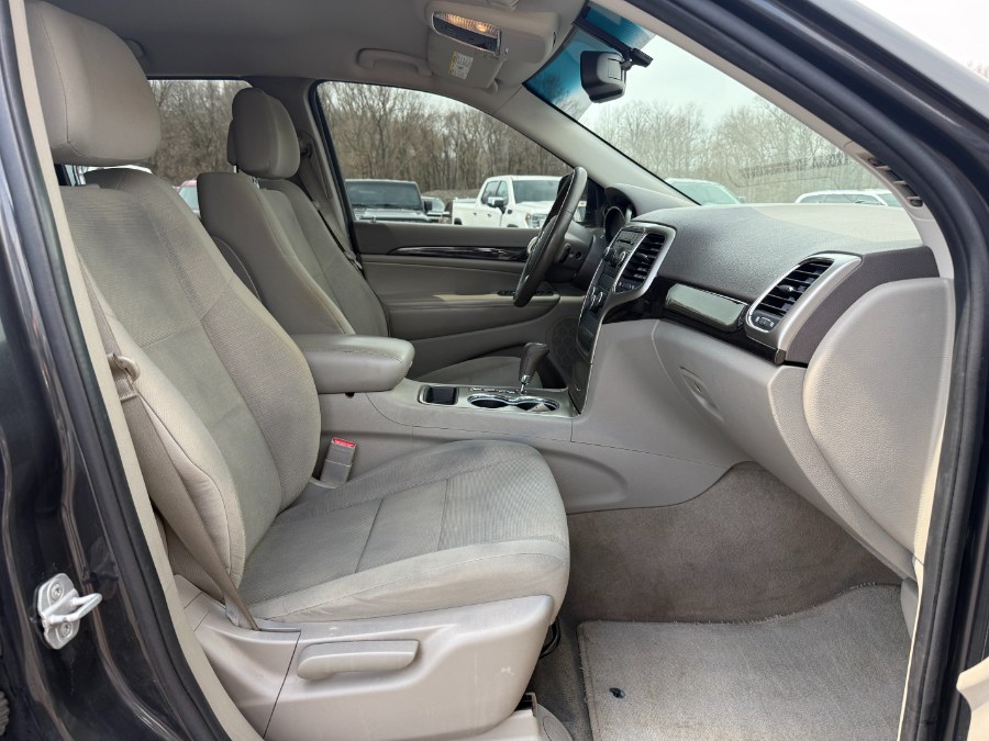 2011 Jeep Grand Cherokee Laredo photo