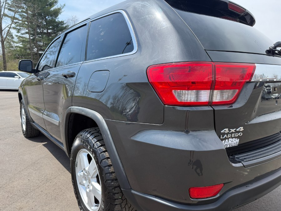 2011 Jeep Grand Cherokee Laredo photo