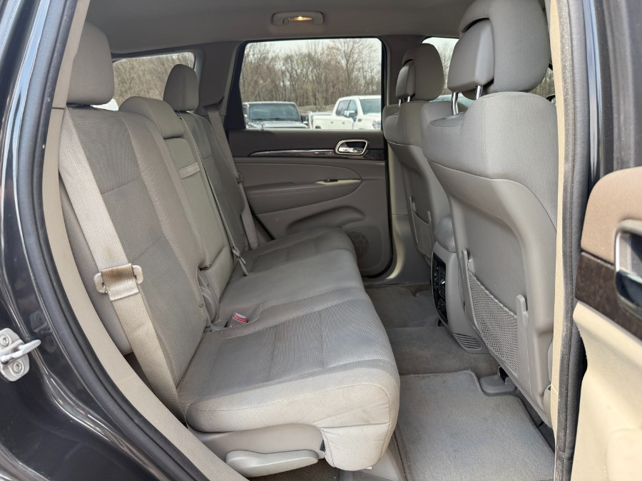2011 Jeep Grand Cherokee Laredo photo