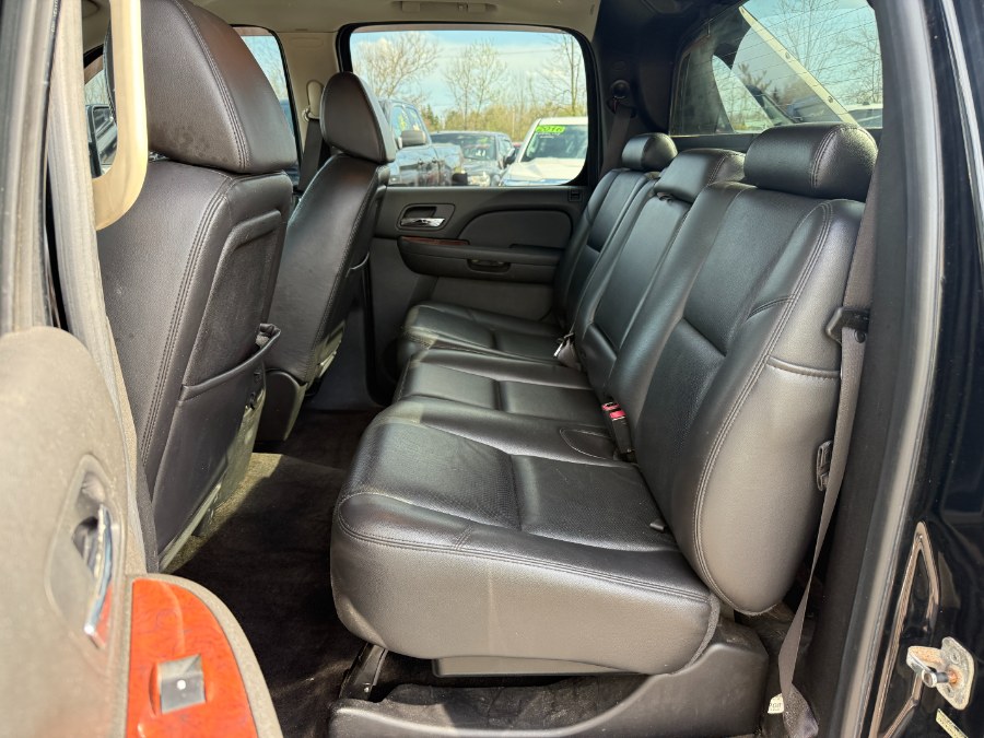2009 Chevrolet Avalanche LS photo