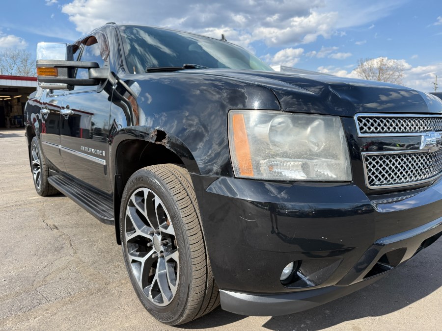 2009 Chevrolet Avalanche LS photo
