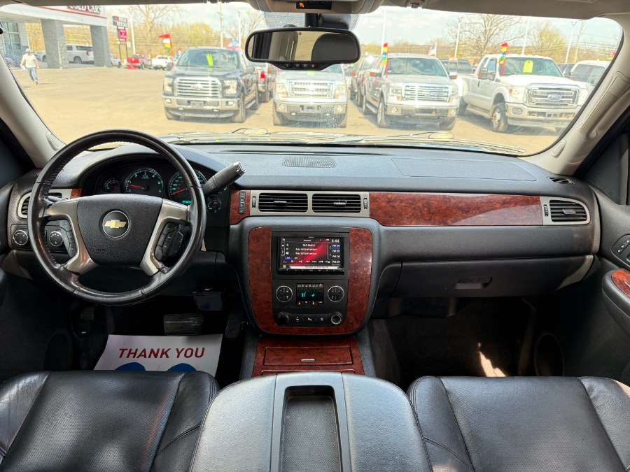 2009 Chevrolet Avalanche LS photo