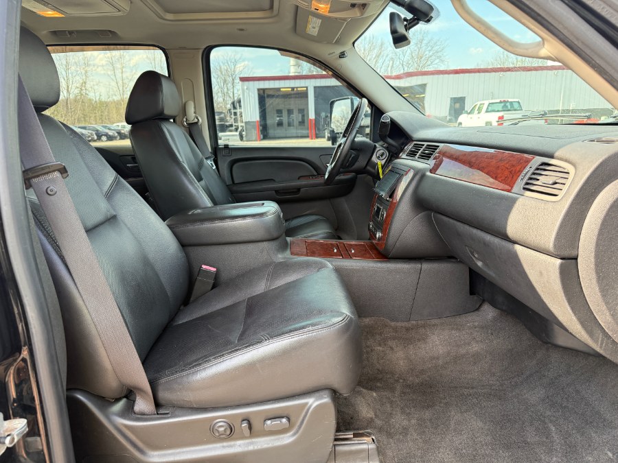 2009 Chevrolet Avalanche LS photo
