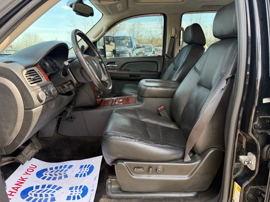 2009 Chevrolet Avalanche LS photo