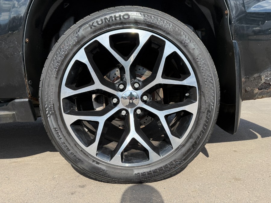 2009 Chevrolet Avalanche LS photo