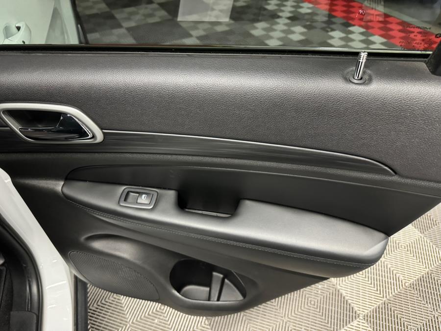 2019 Jeep Grand Cherokee Altitude 4x4 photo