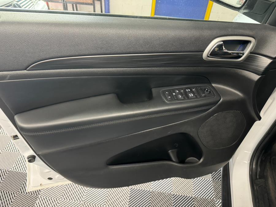2019 Jeep Grand Cherokee Altitude 4x4 photo