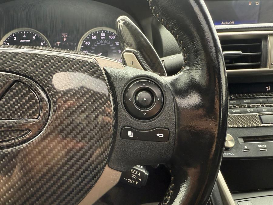 2016 Lexus IS 300 photo
