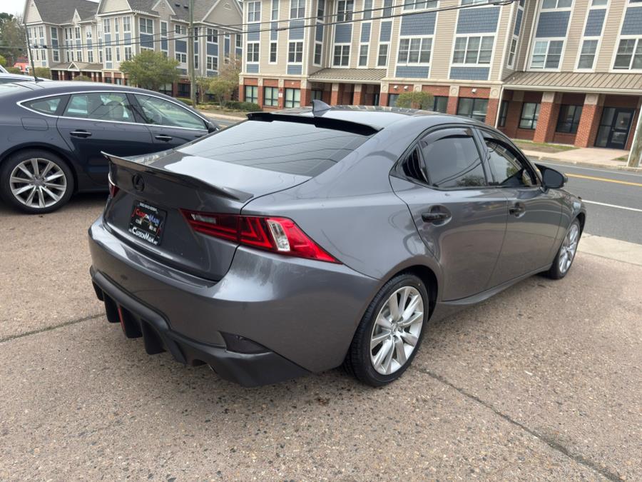 2016 Lexus IS 300 photo