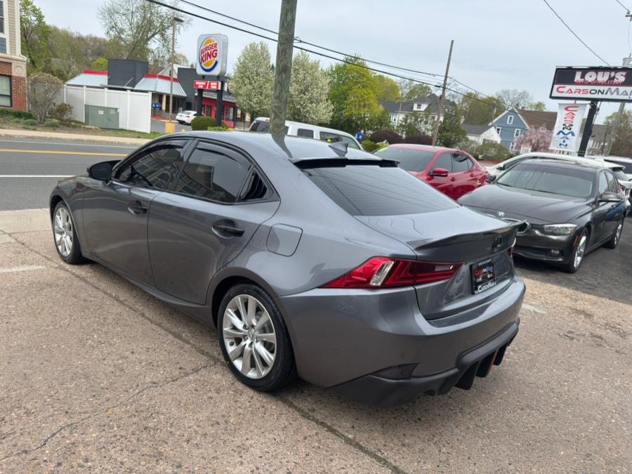 2016 Lexus IS 300 photo