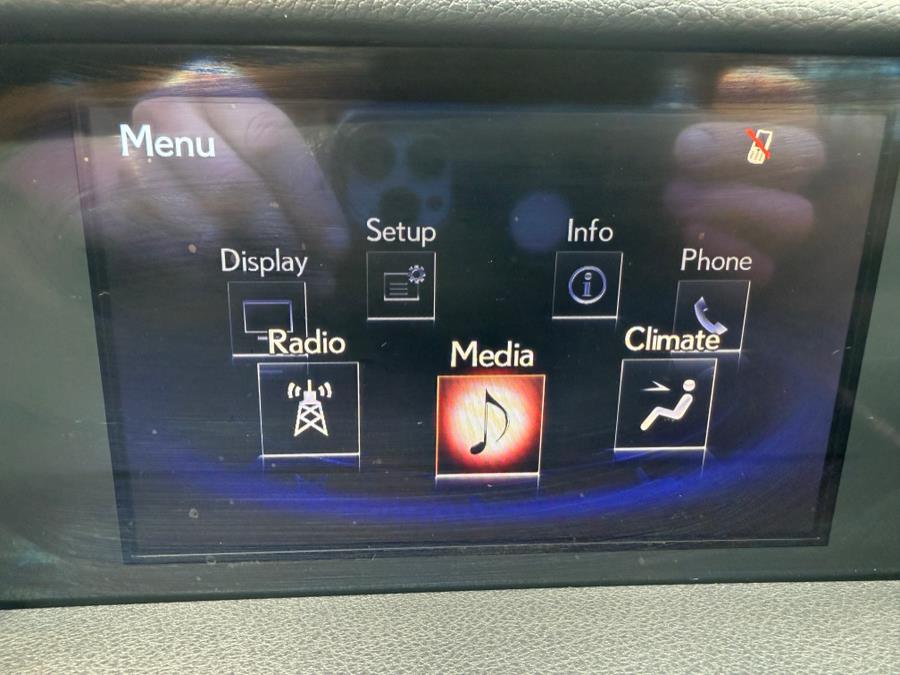 2016 Lexus IS 300 photo