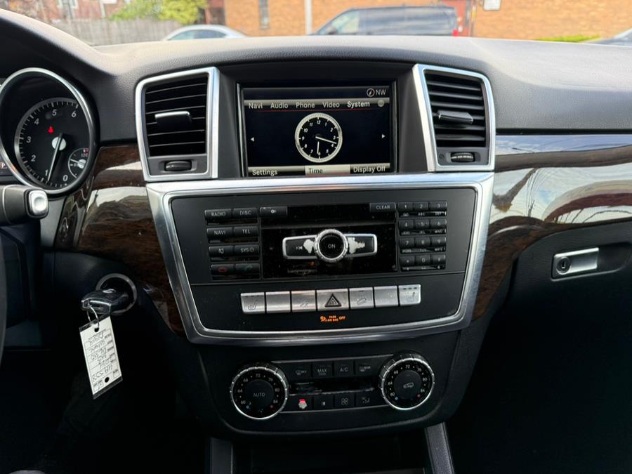 2014 Mercedes-Benz M-Class ML350 4MATIC photo