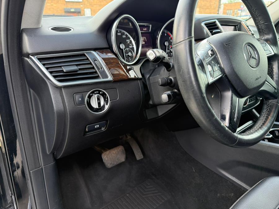 2014 Mercedes-Benz M-Class ML350 4MATIC photo
