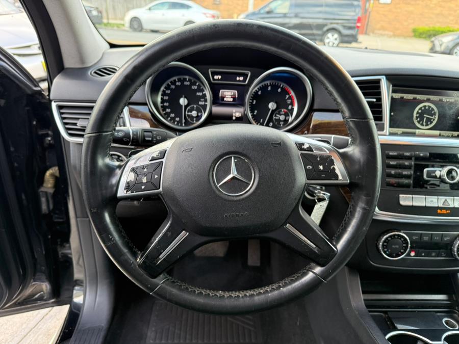 2014 Mercedes-Benz M-Class ML350 4MATIC photo