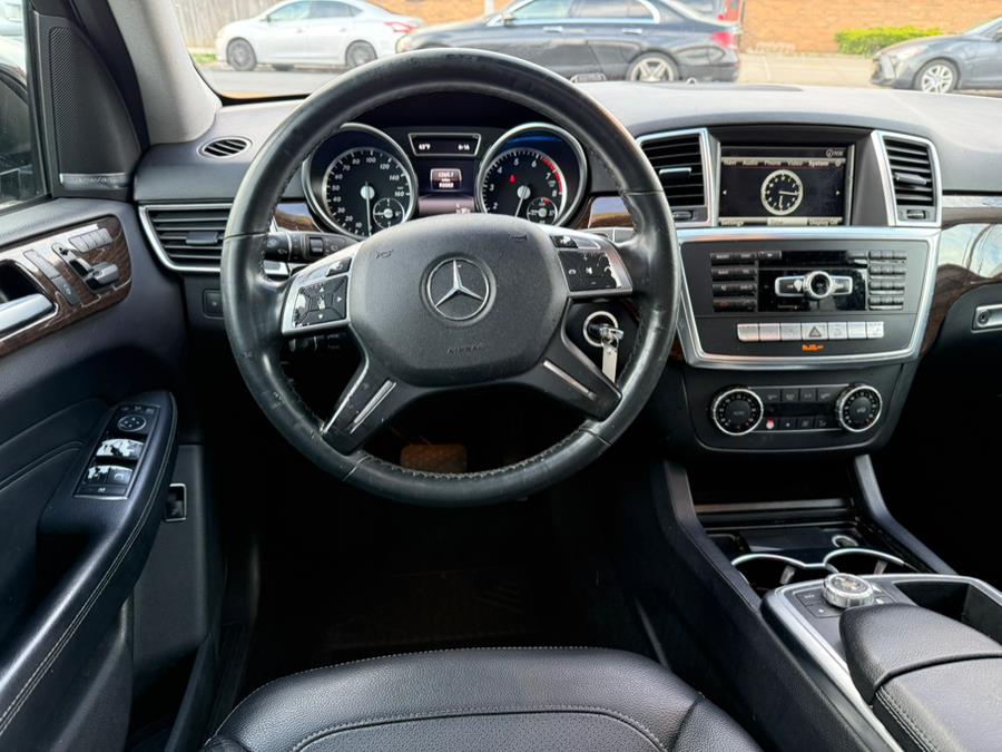 2014 Mercedes-Benz M-Class ML350 4MATIC photo