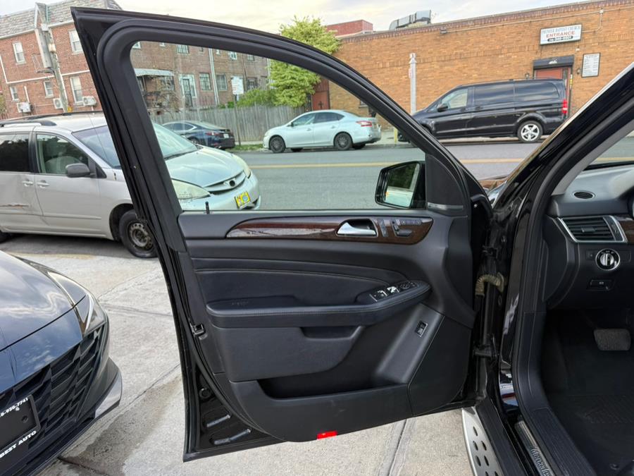 2014 Mercedes-Benz M-Class ML350 4MATIC photo