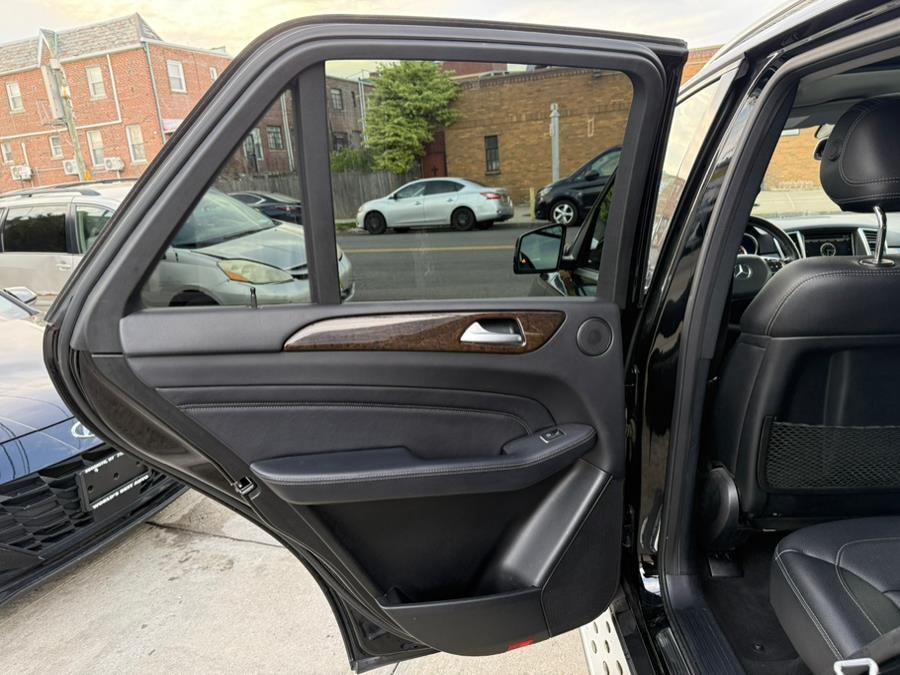 2014 Mercedes-Benz M-Class ML350 4MATIC photo