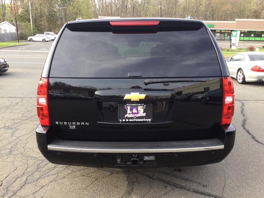 2014 Chevrolet Suburban LTZ 1500 photo