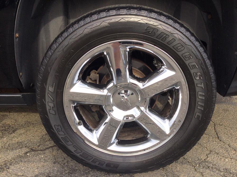 2014 Chevrolet Suburban LTZ 1500 photo