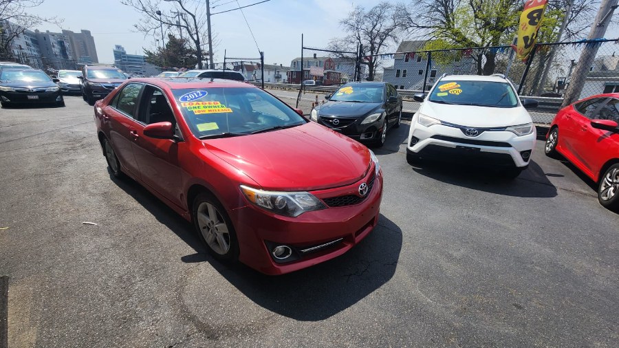 2012 Toyota Camry L photo