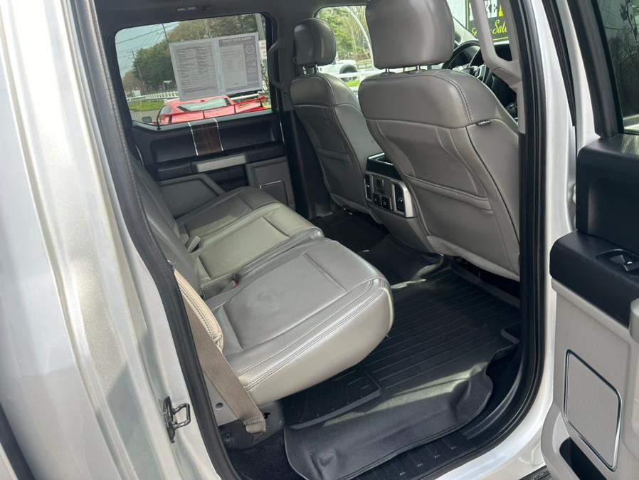 2017 Ford F-150 Lariat 4WD SuperCrew 5.5'' Box photo