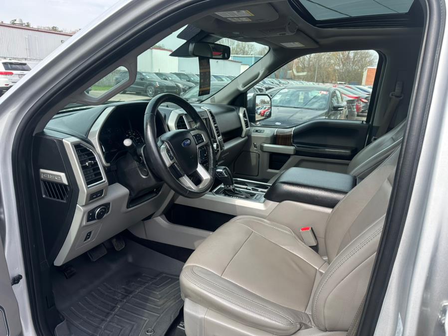 2017 Ford F-150 Lariat 4WD SuperCrew 5.5'' Box photo