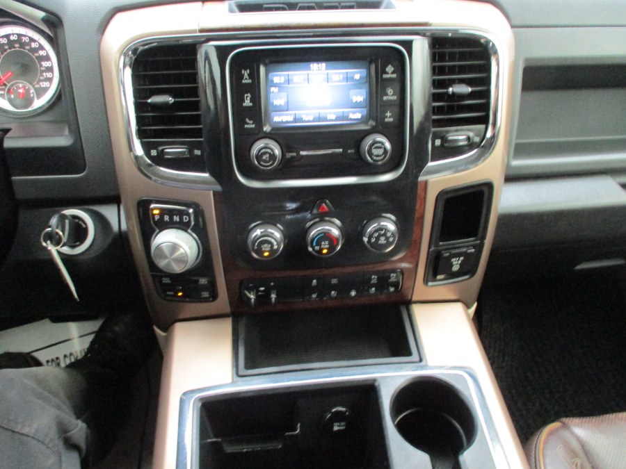 2016 RAM 1500 4WD Crew Cab 140.5