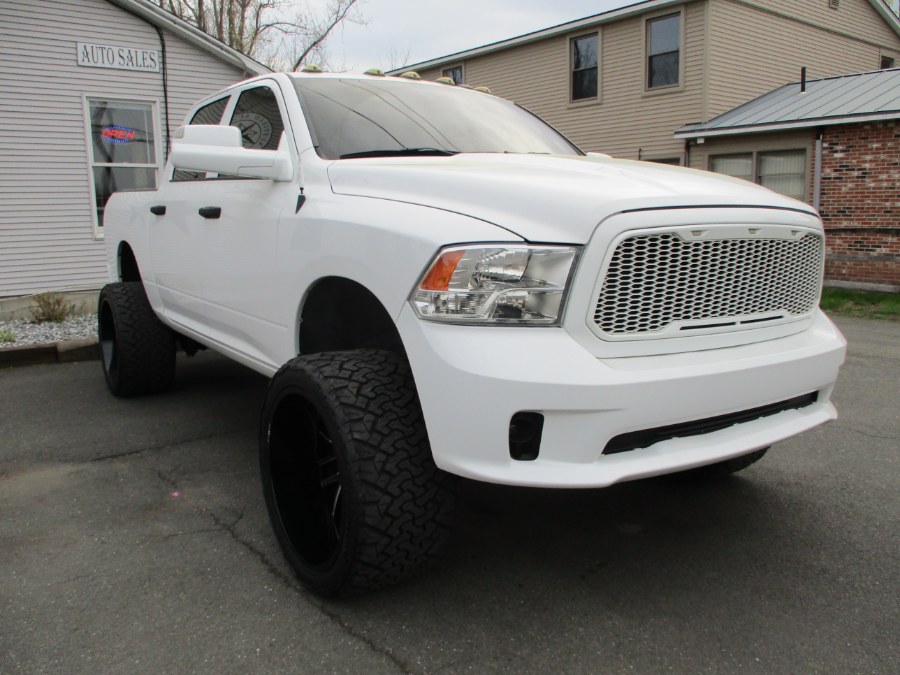 2016 RAM 1500 4WD Crew Cab 140.5