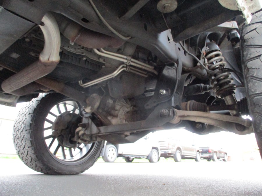 2016 RAM 1500 4WD Crew Cab 140.5