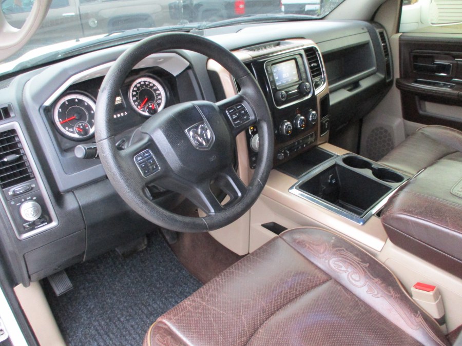 2016 RAM 1500 4WD Crew Cab 140.5