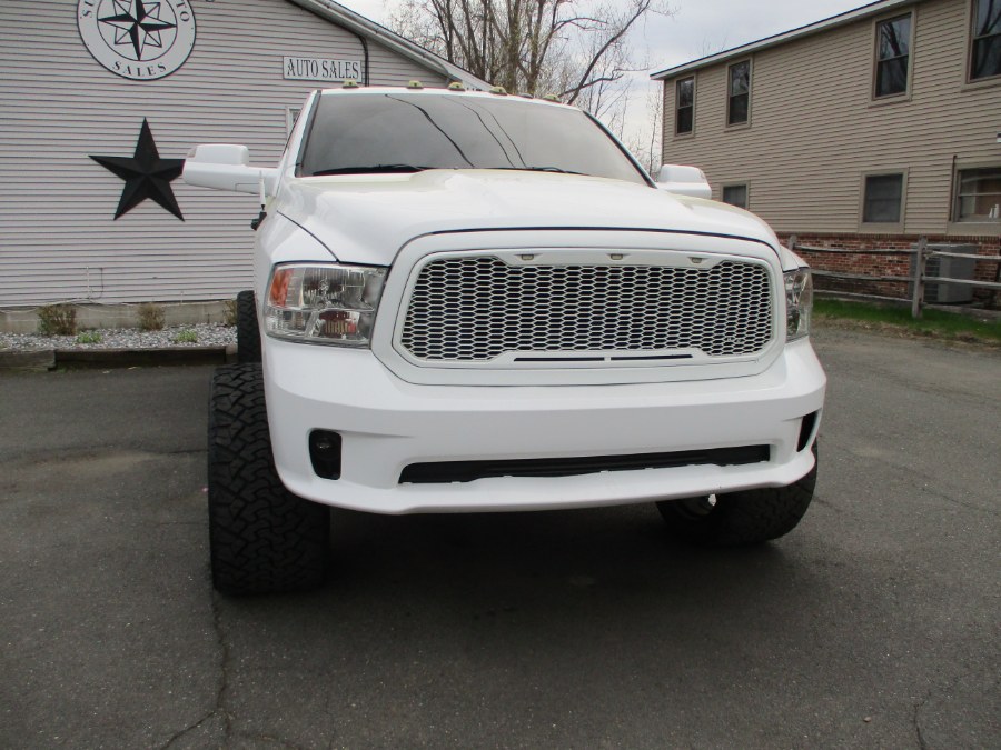 2016 RAM 1500 4WD Crew Cab 140.5