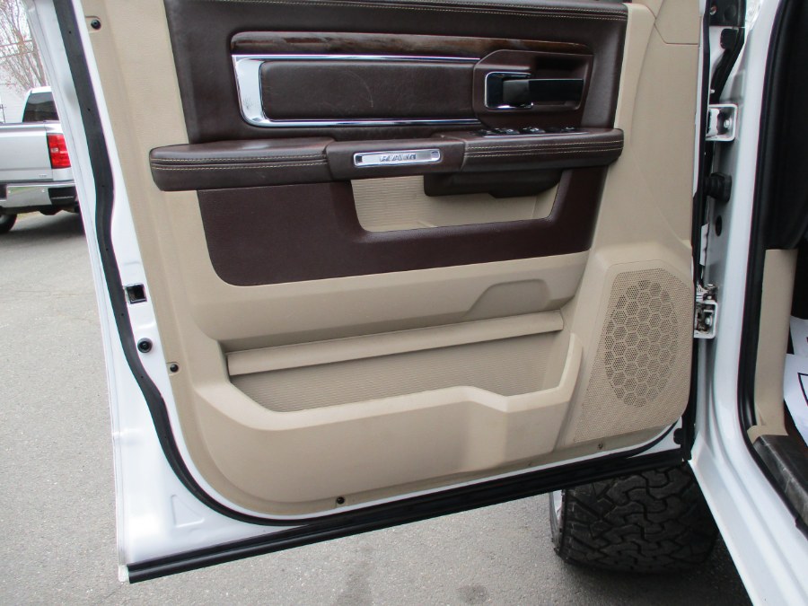 2016 RAM 1500 4WD Crew Cab 140.5