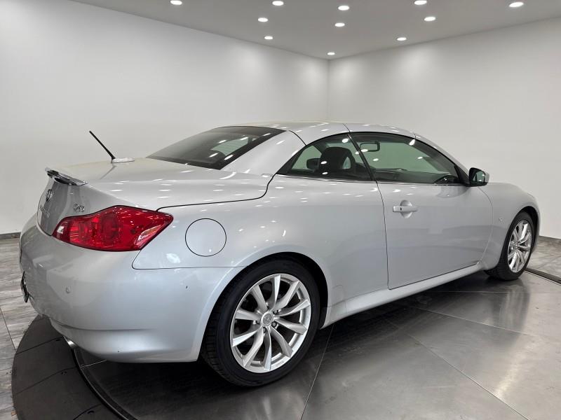 2014 Infiniti Legend photo
