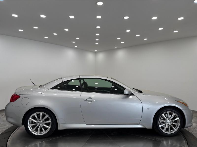 2014 Infiniti Legend photo